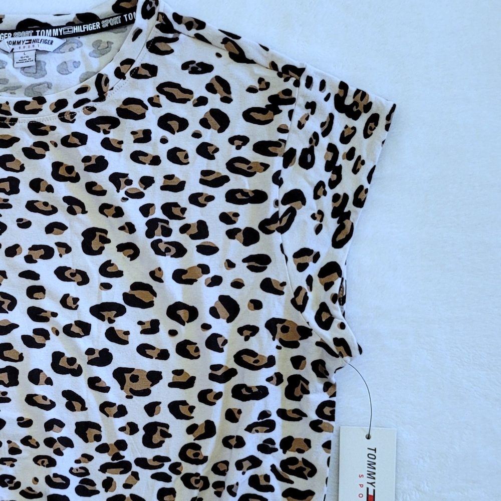 ✨️HP✨️ Tommy Hilfiger Sport🤾‍♀️ Leopard🐆 Print Top - NWT - Picture 7 of 15